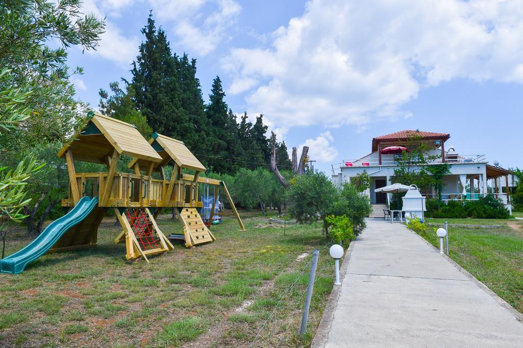 Agios Mamas Resort Nea Poteidaia Buitenkant foto